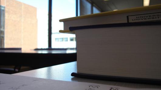 OER Print Options for Academic Libraries: Hosting, Bundling, and Simple Print